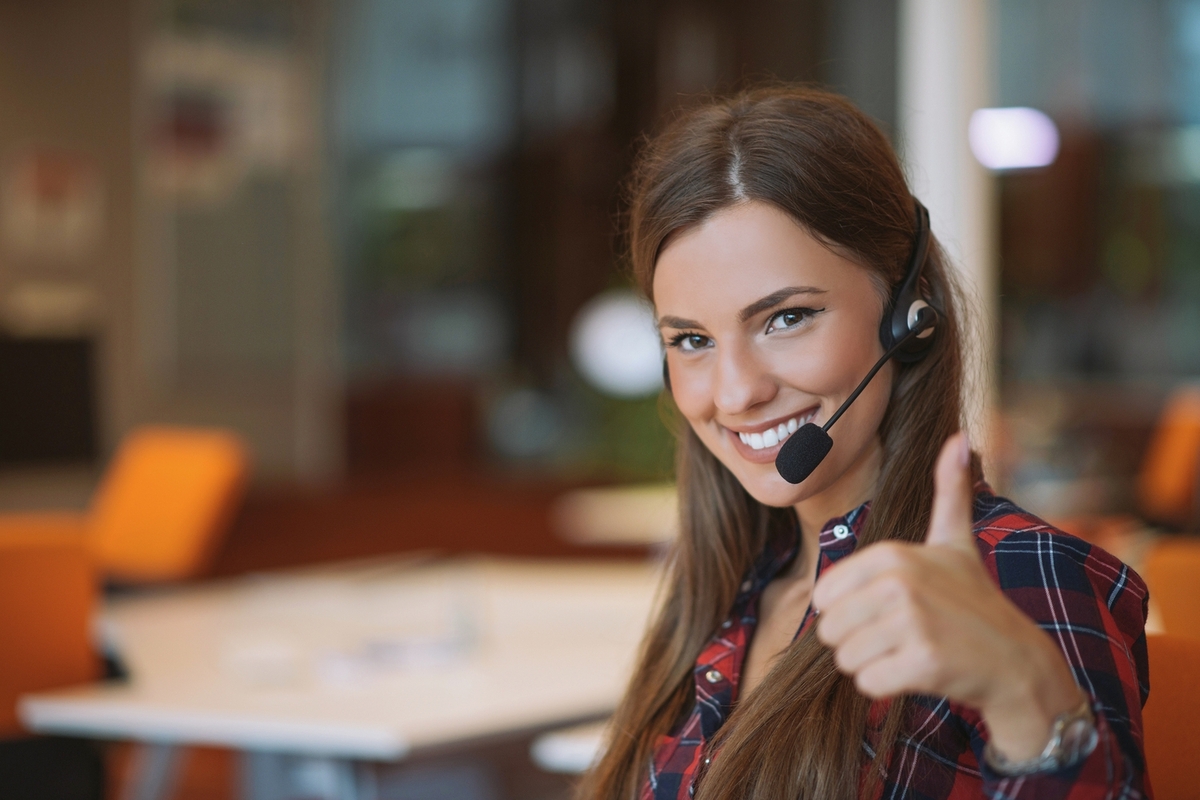 Choosing the Right Business Phone Service for Your Company